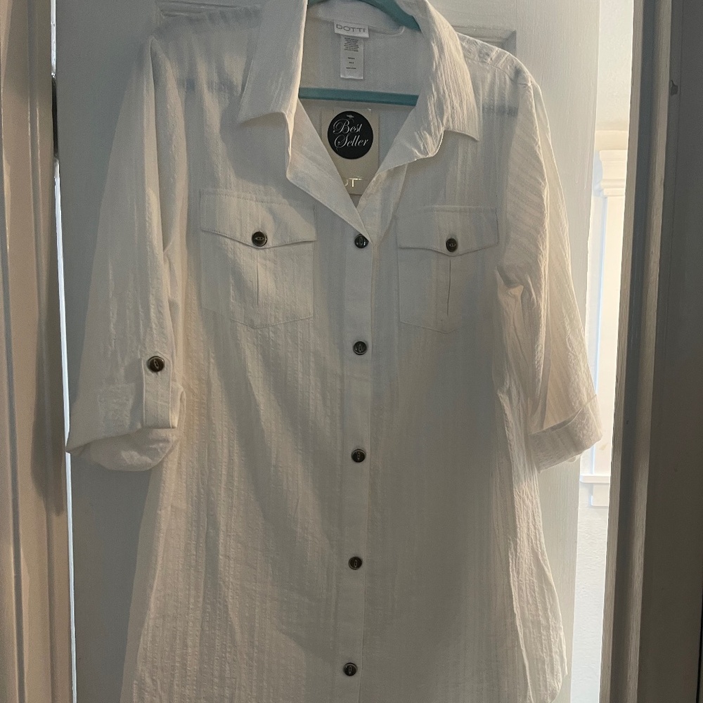 Dotti coverup Size M NWT